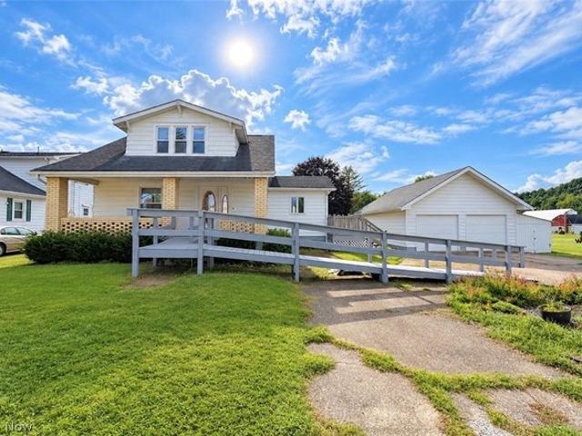 House for sale in Mizers, Newcomerstown