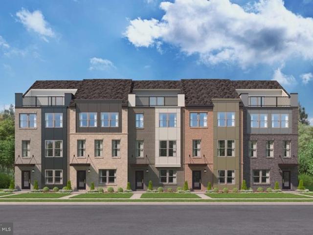 Townhouse for sale in Virginia