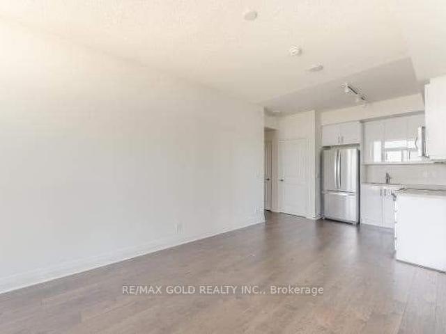 House for rent in Etobicoke—Lakeshore, Toronto