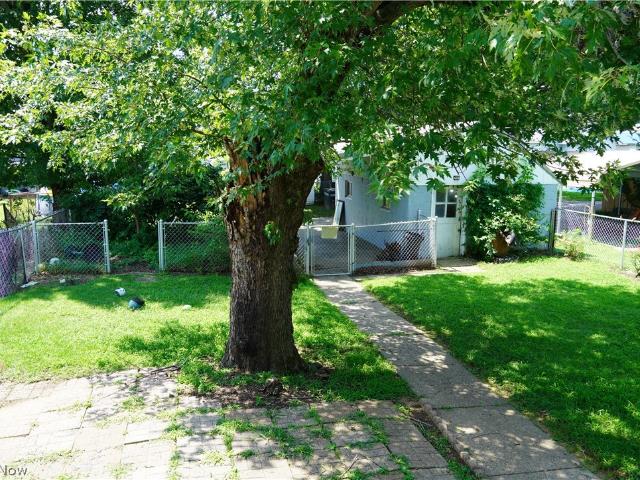 House for sale in Parkersburg, West Virginia