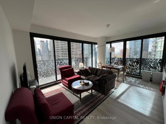 Condo for sale in Toronto Centre, Toronto