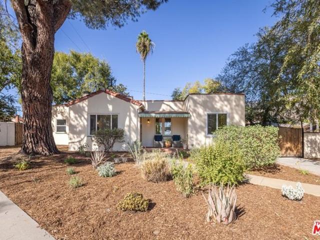 House for sale in Pasadena Council District 2, Pasadena