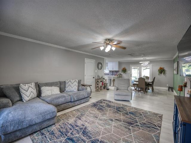 House for sale in Palestine, Texas