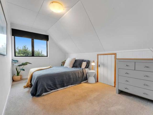 House for sale in Sunnynook