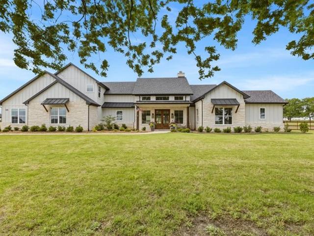 House for sale in Van Alstyne, Grayson County