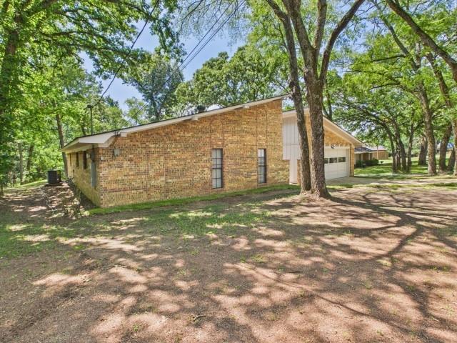 House for sale in Henderson, Texas