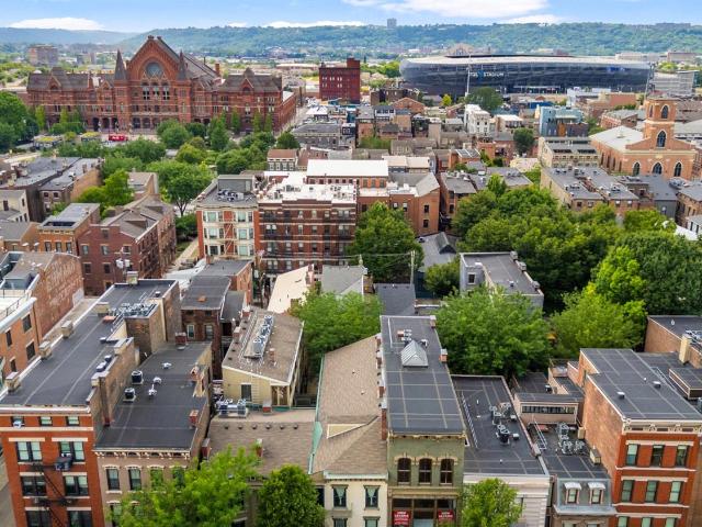 Condo for sale in Roselawn, Ohio