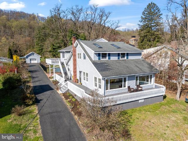 House for sale in Upper Black Eddy
