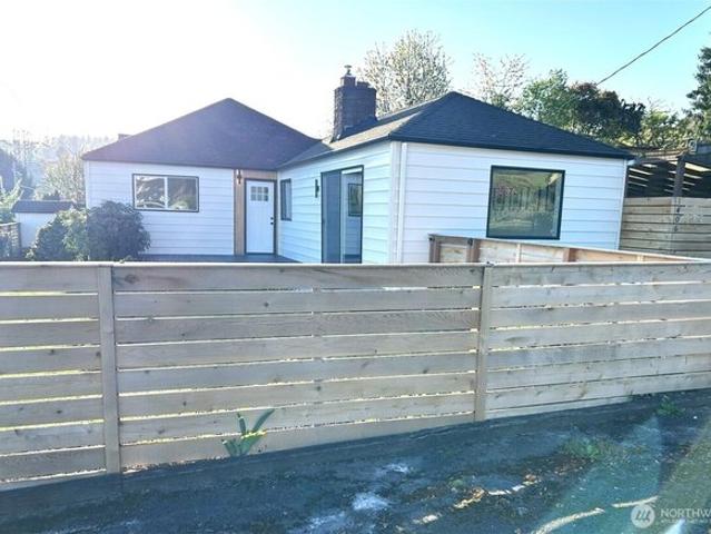 House for sale in Renton, Washington