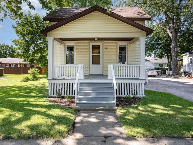 House for sale in Essexville