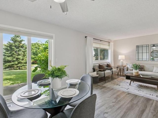 Townhouse for sale in Hennepin, Minnesota