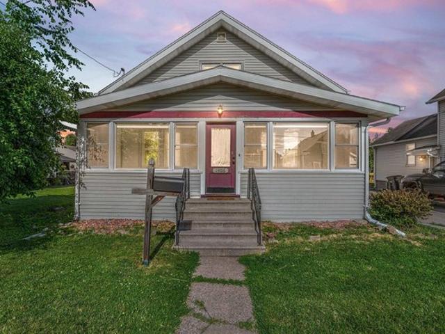House for sale in Oshkosh, Wisconsin