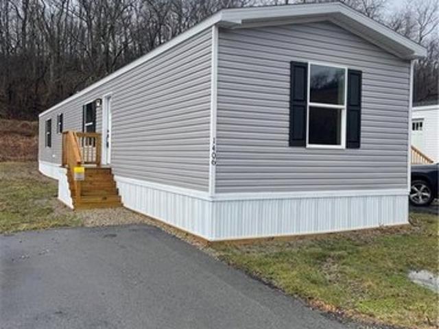 House for sale in Atlasburg, Pennsylvania