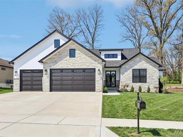 House for sale in Troy, Illinois