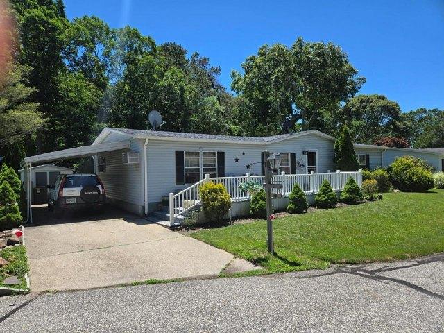 House for sale in Calverton, New York