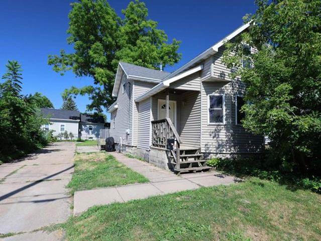 House for sale in Oshkosh, Wisconsin