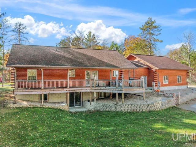 House for sale in Rapid River, Michigan