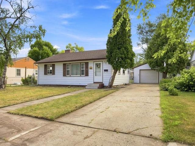 House for sale in Moorhead, Minnesota