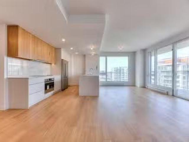 Condo for sale in Chomedey, Quebec