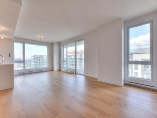 Condo for sale in Chomedey, Laval (région administrative)