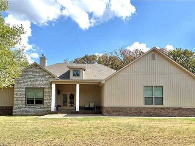 House for sale in Ark