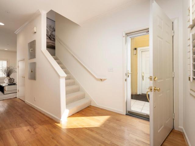 Townhouse for sale in Burlingame