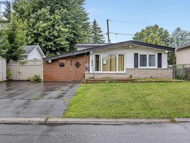 House for sale in Queenswood Heights, Ottawa