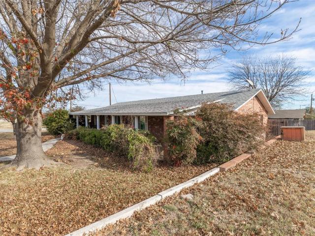 House for sale in Comanche, Texas