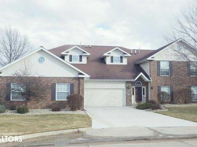Condo for sale in Burlington, Iowa