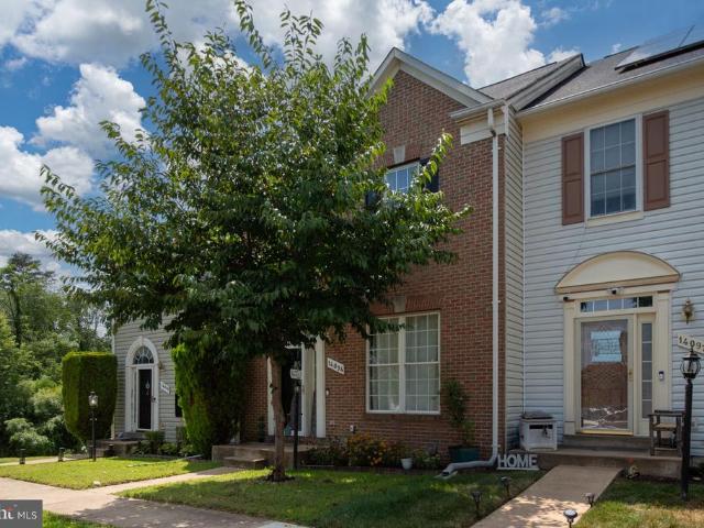 Townhouse for sale in Woodbridge