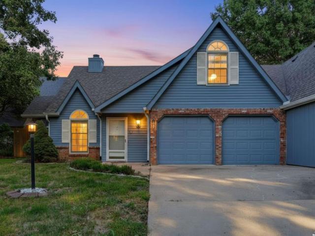 Townhouse for sale in Stone Meadows West, Lawrence