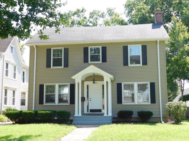 House for sale in Ottawa, Illinois