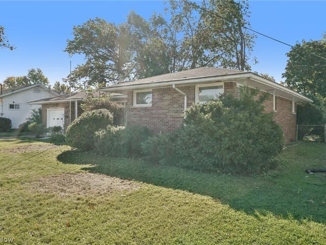 House for sale in Lorain, Lorain County