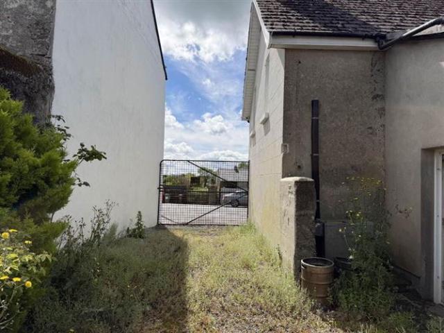 Detached House for sale in Birr, North Tipperary