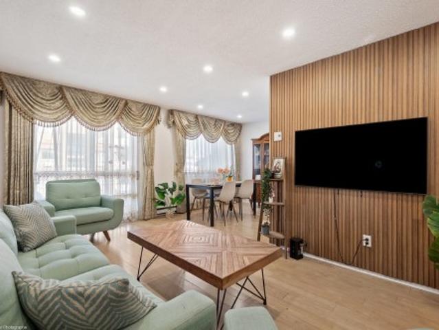 Condo for sale in Chomedey, Quebec