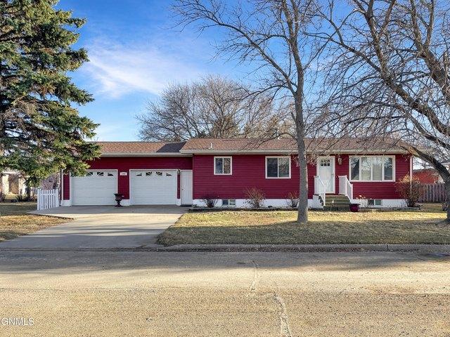 House for sale in Foster, North Dakota
