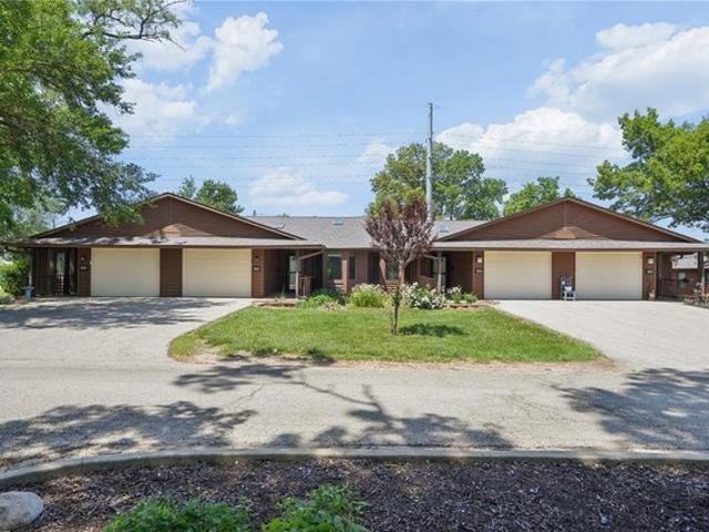 Condo for sale in Linn, Iowa