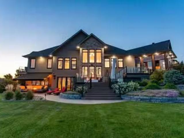 House for sale in Alberta