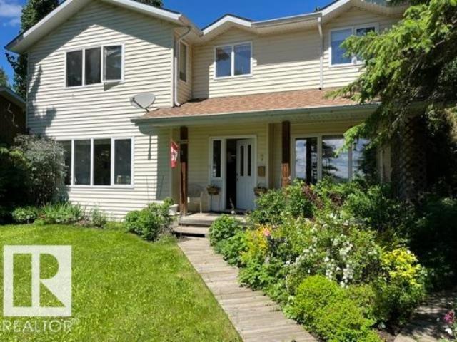 House for sale in Alberta