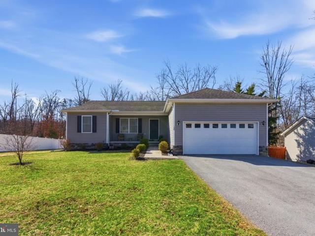 House for sale in Bunker Hill, West Virginia