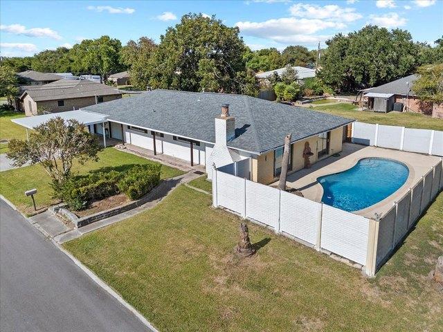 House for sale in Beach City, Chambers County