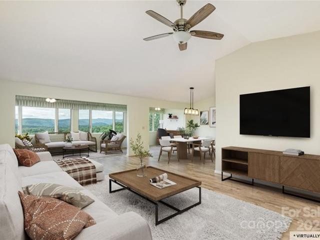 Condo for sale in Hendersonville, North Carolina