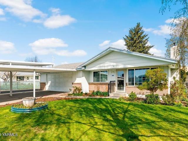 House for sale in Naches, Washington