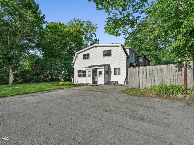 House for sale in Saratoga, New York