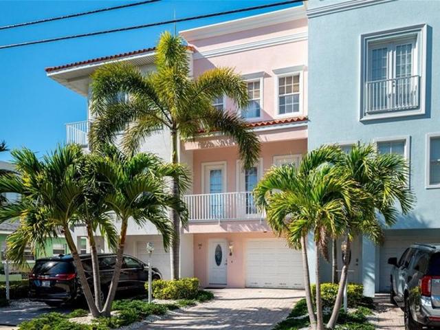 Townhouse for sale in Clearwater, Florida