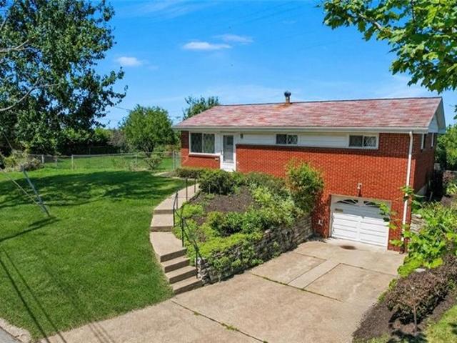 House for sale in Pittsburg, Pennsylvania
