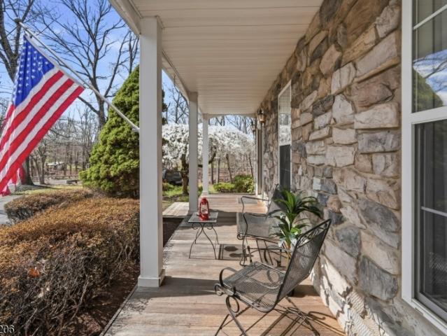 House for sale in Kendall Park, New Jersey