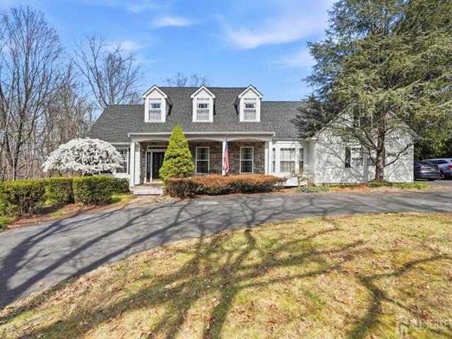 House for sale in Kendall Park, New Jersey