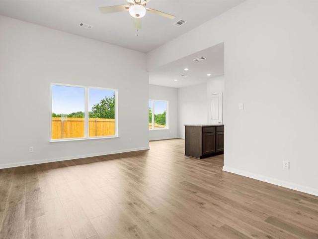 House for sale in Venus, Johnson County