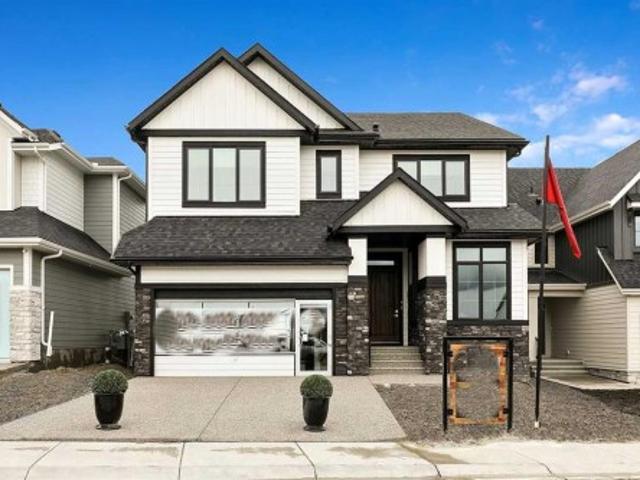 House for sale in Pine Creek, Calgary